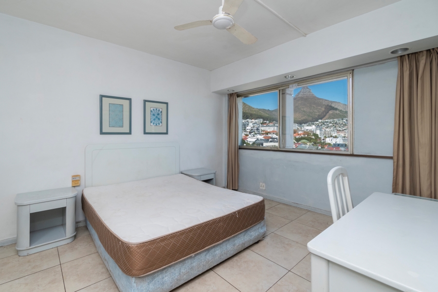 1 Bedroom Property for Sale in Sea Point Western Cape